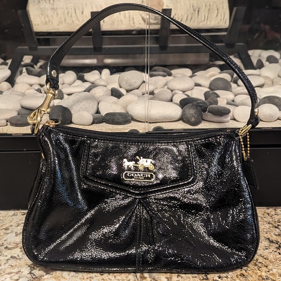 Coach Handbags - NWOT Coach Black Leather Purse